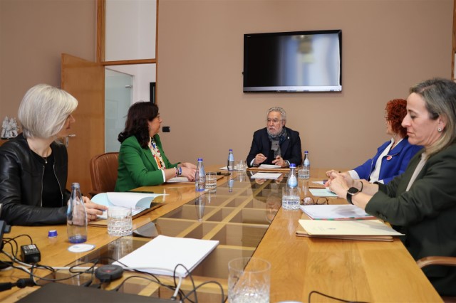 A Medalla do Parlamento de Galicia 2025 distingue á Real Academia Galega de Belas Artes, Afundación e ao catedrático Ramón Villares
